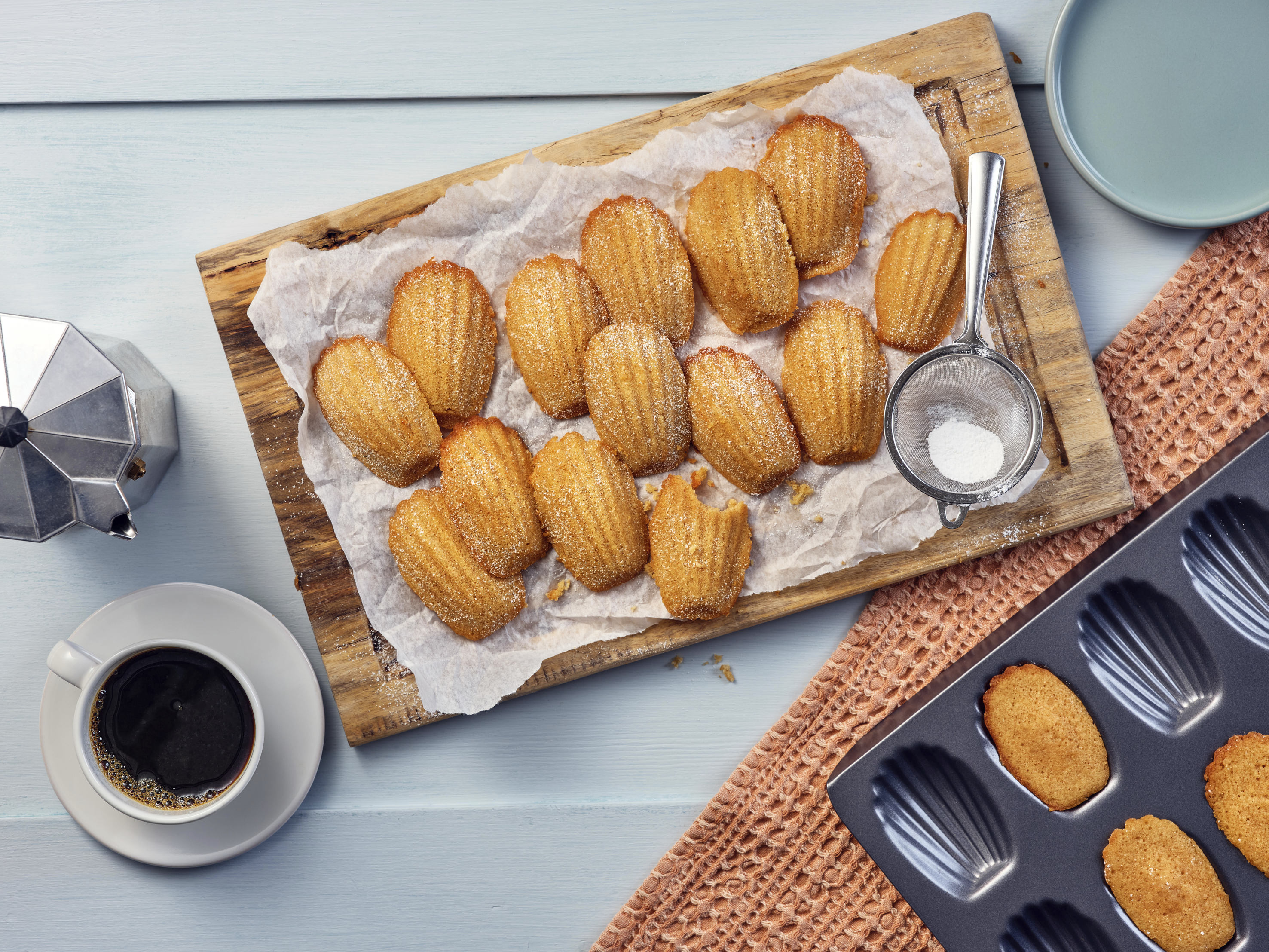 Madeleinekakor på skärbreda